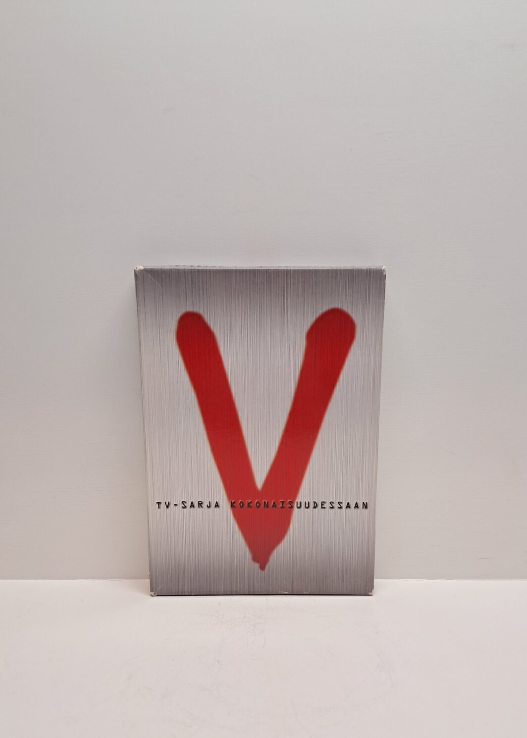 V (Visitors) tv-sarva kokonaisuudessaan 5 DVD