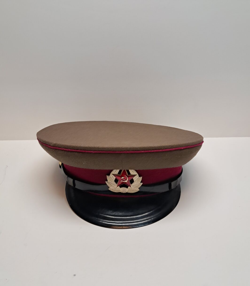 Neuvostoliittolainen upseerinhattu