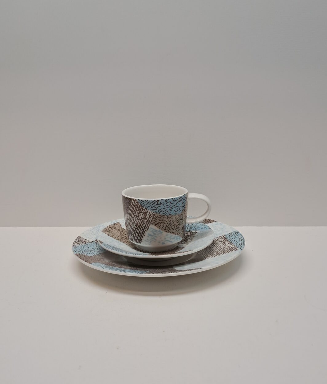 Pentik Geo espressokuppi + lautaset