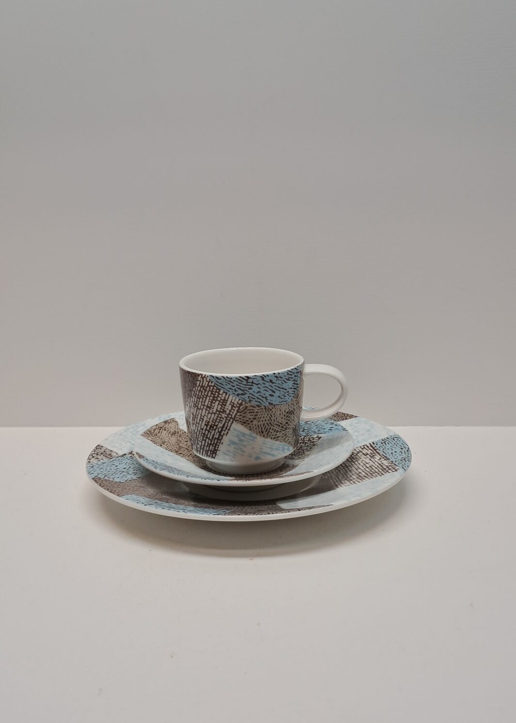 Pentik Geo espressokuppi + lautaset