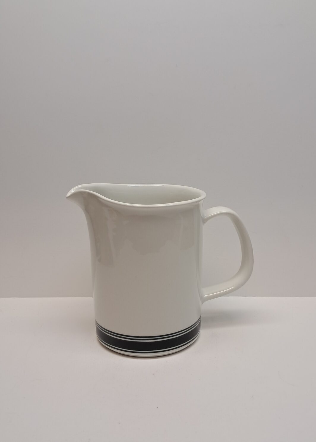 Arabia Faenza mustaraita maitokannu