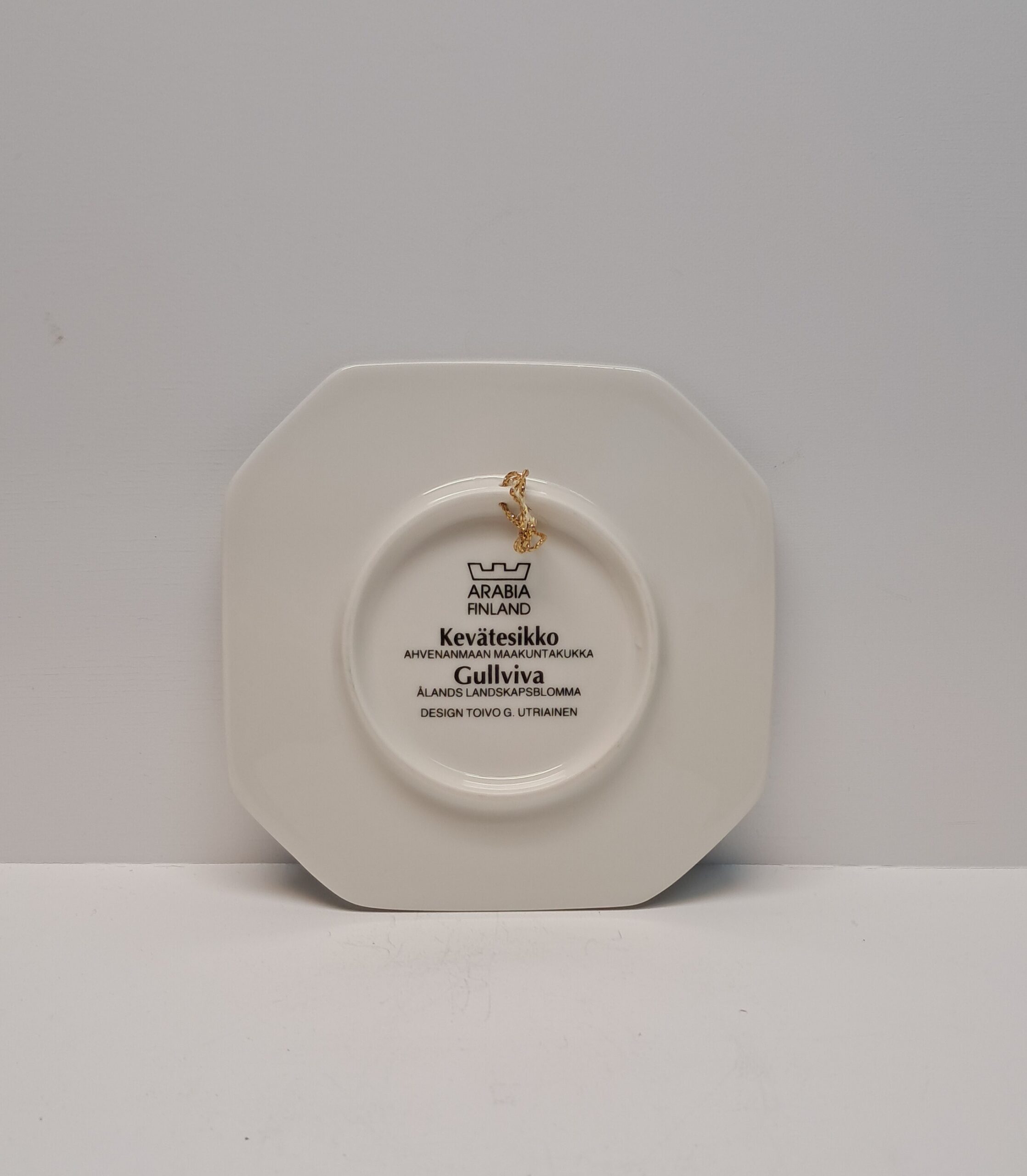 Arabia seinälaatta Kevätesikko - Image 2