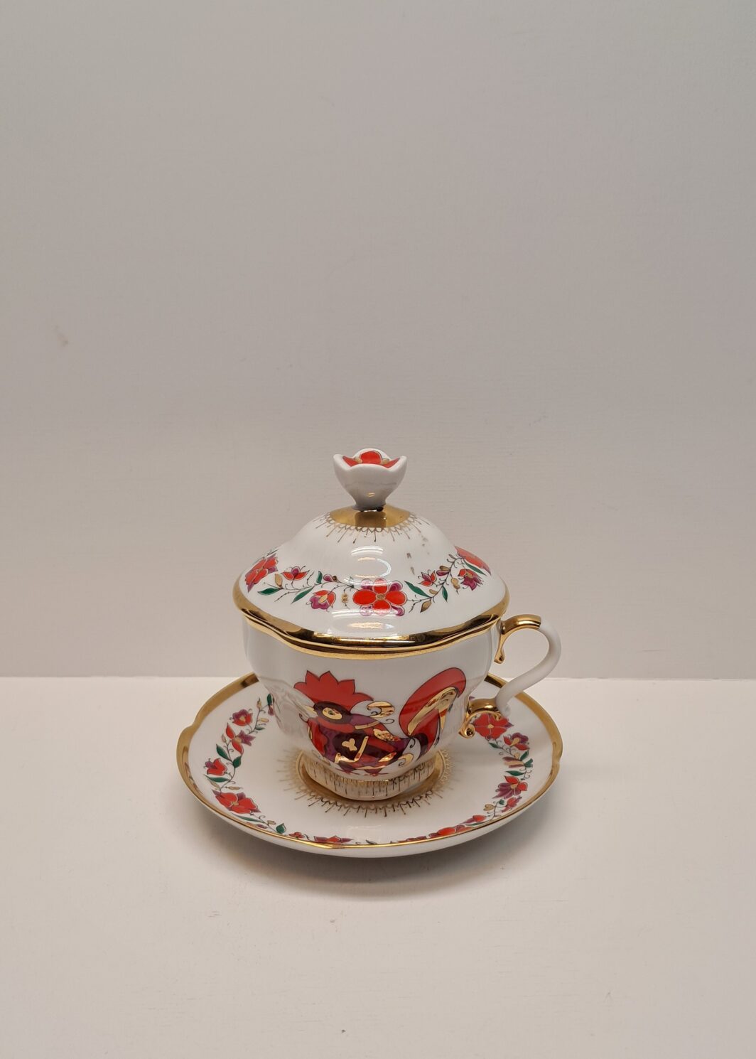 Lomonosov Kukko teekuppi kannella ja aluslautanen