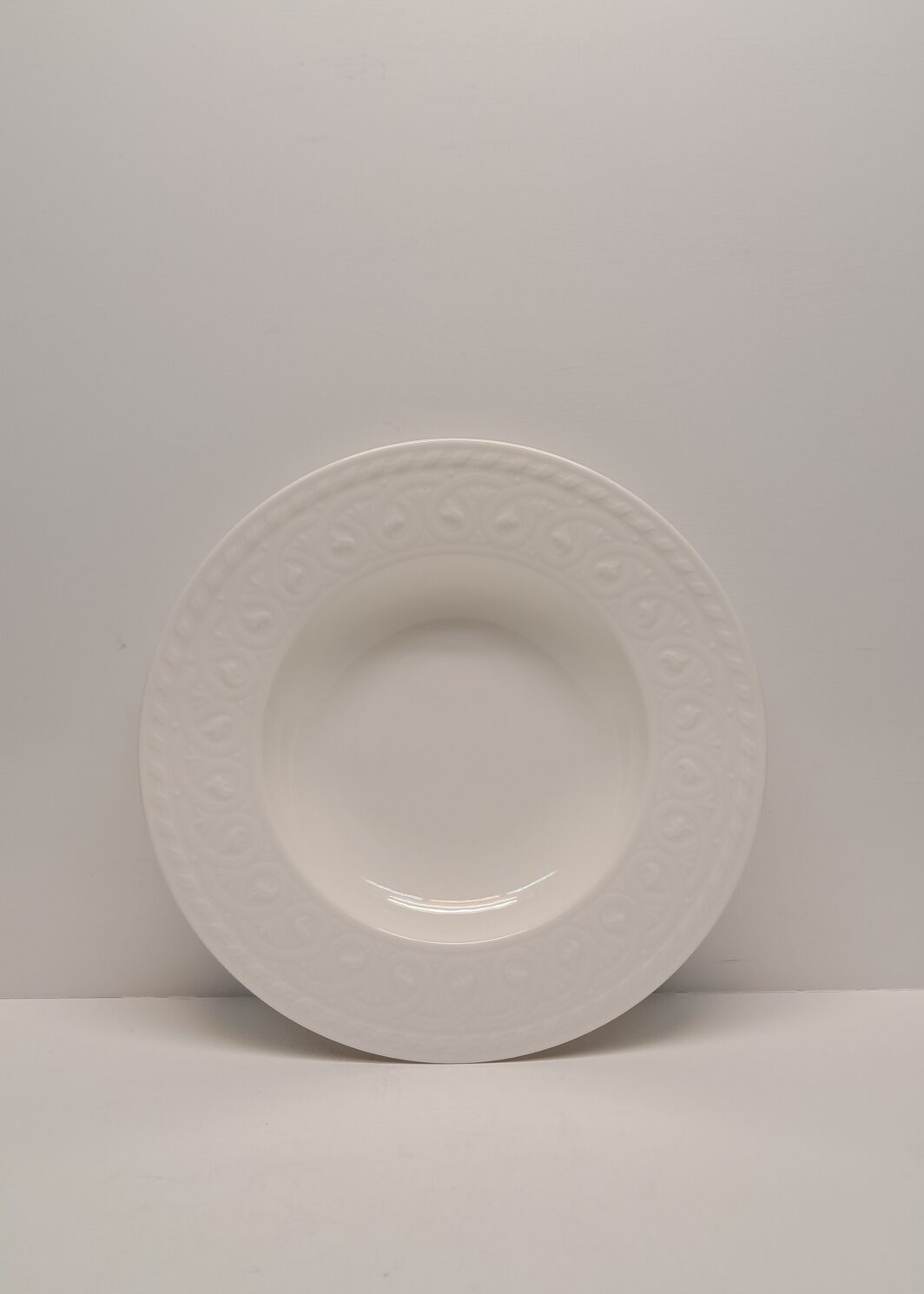 Villeroy & Boch syvä lautanen