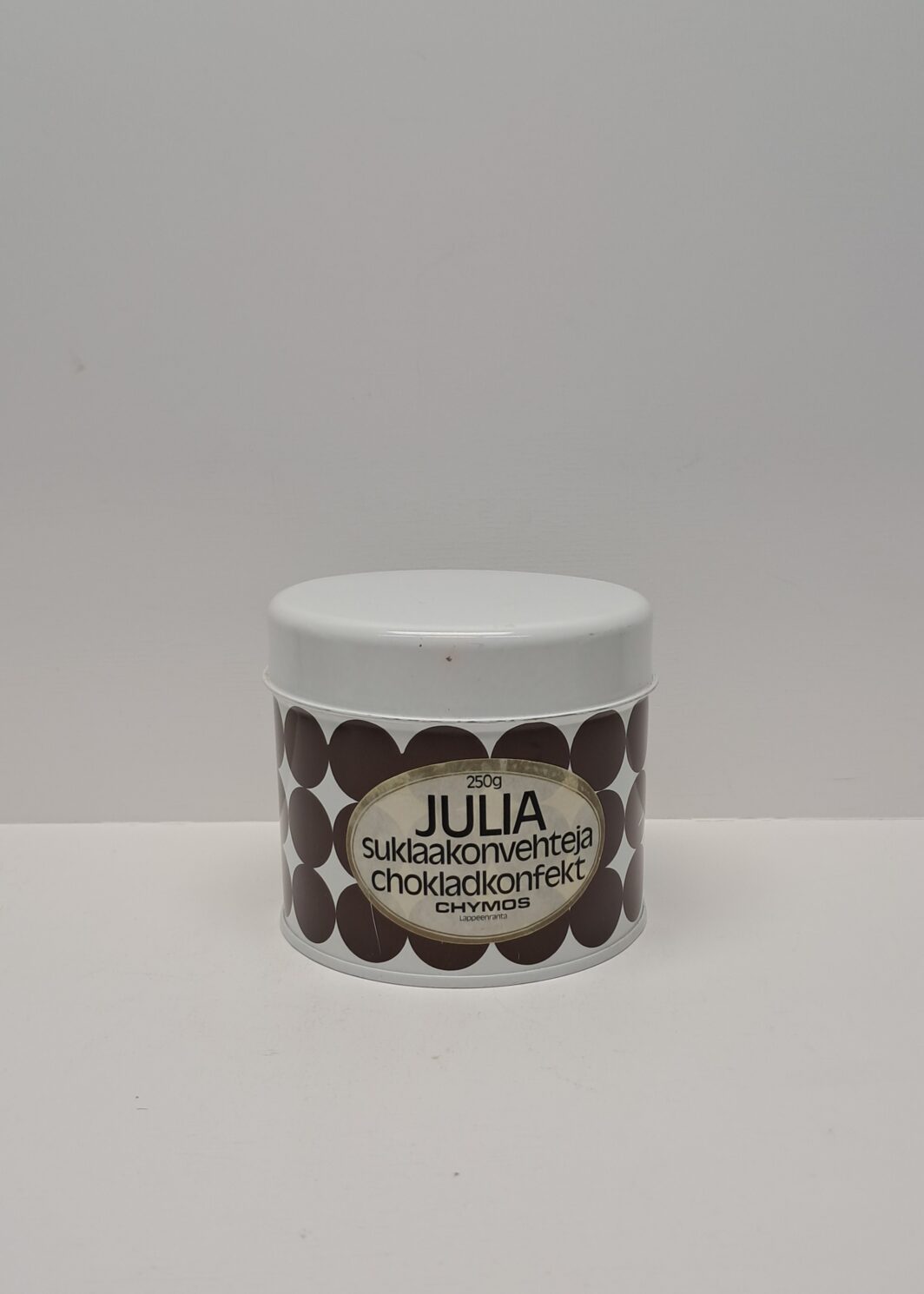 Julia suklaakonvehti peltipurkki