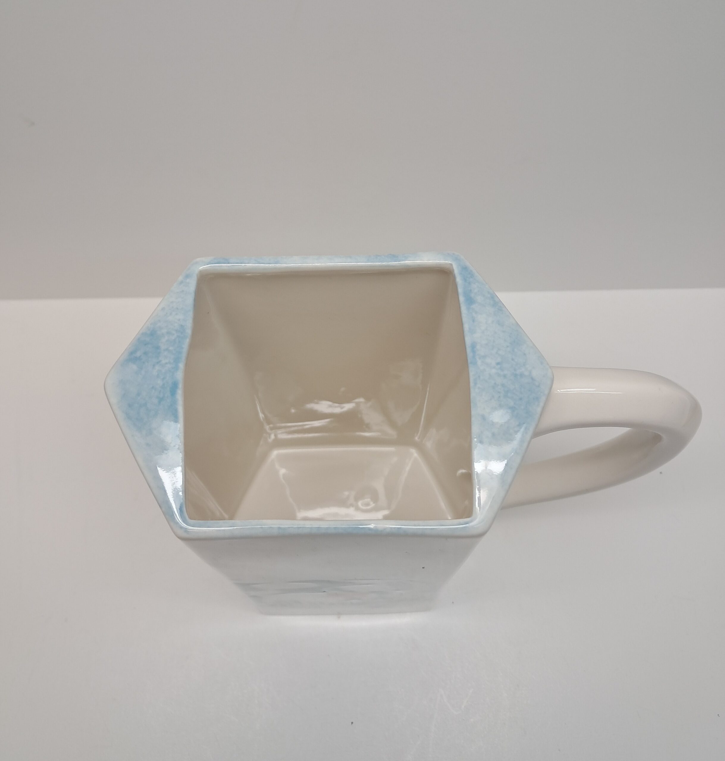 Pentik maitopurkin kaadin - Image 3